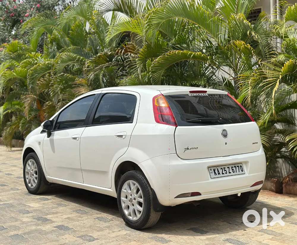 Fiat Grande Punto 2012 Diesel 95000 Km Driven