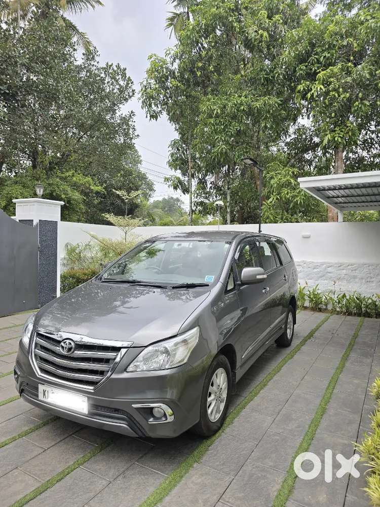 Toyota Innova 2013 Diesel 86000 Km Driven