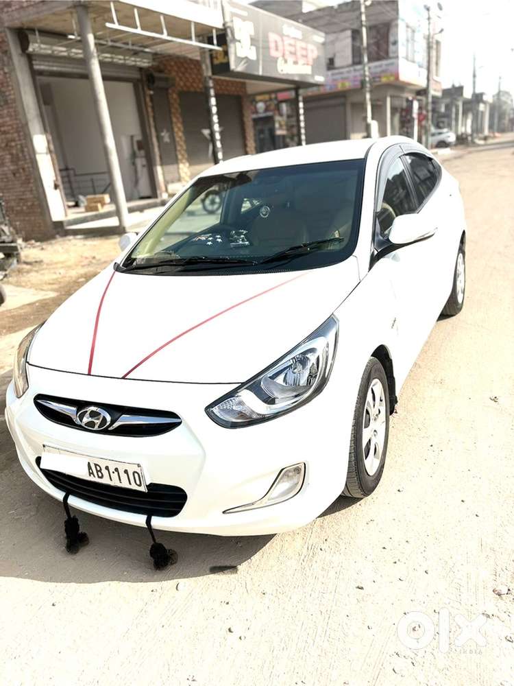 Hyundai Fluidic Verna 2013 Diesel Manual