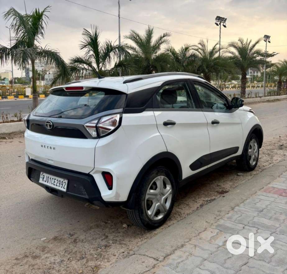 Tata Nexon 1.2 Revotron Xm, 2020, Cng & Hybrids