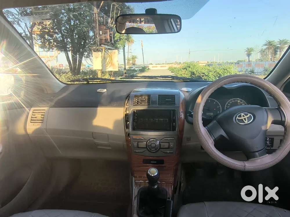 Toyota Corolla Altis 2012