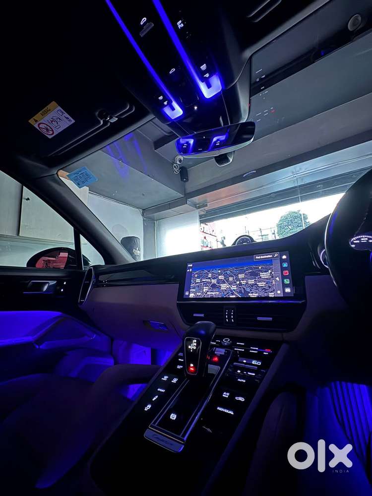 Porsche Cayenne Base, 2022, Petrol