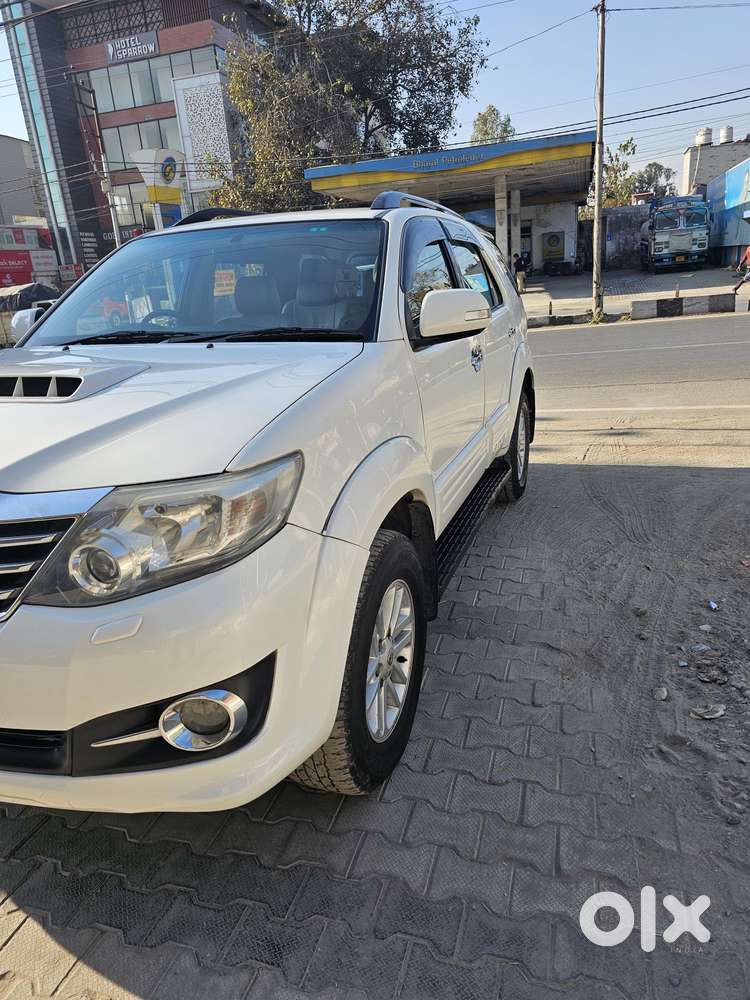 Toyota Fortuner 3.0 4x2 Automatic, 2014, Diesel