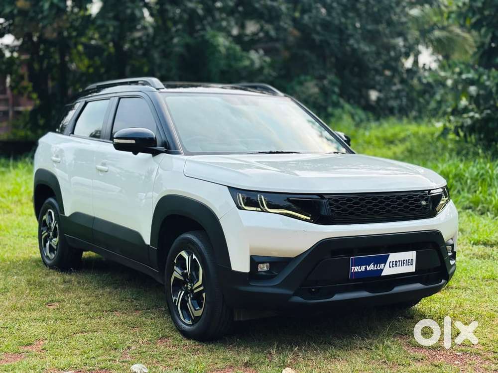 Maruti Suzuki Brezza 1.5 Zxi Plus Smart Hybrid Dual Tone, 2025, Petr..