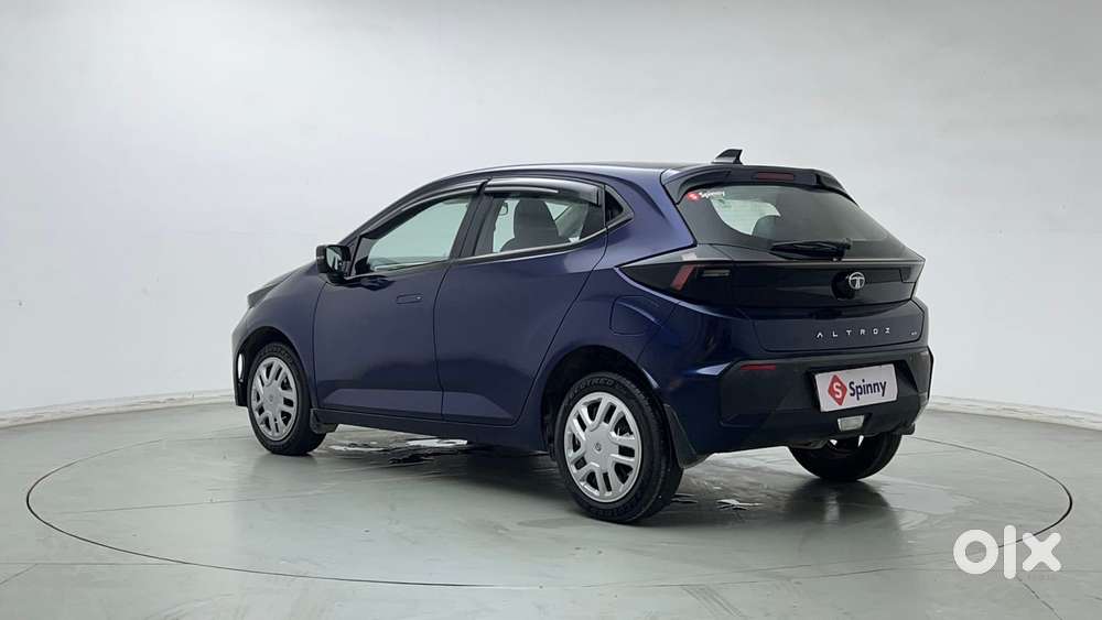 Tata Altroz 1.2 Xza Petrol Dct, 2025, Petrol