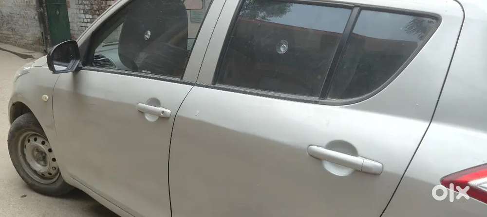 Maruti Suzuki Swift 2012 Petrol 83000 Km Driven