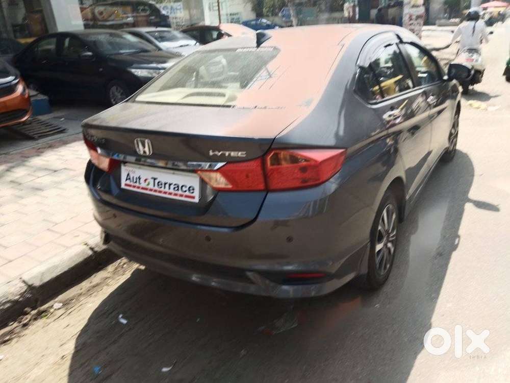Honda City 1.5 V 4th Gen I-vtec Mt, 2018, Petrol