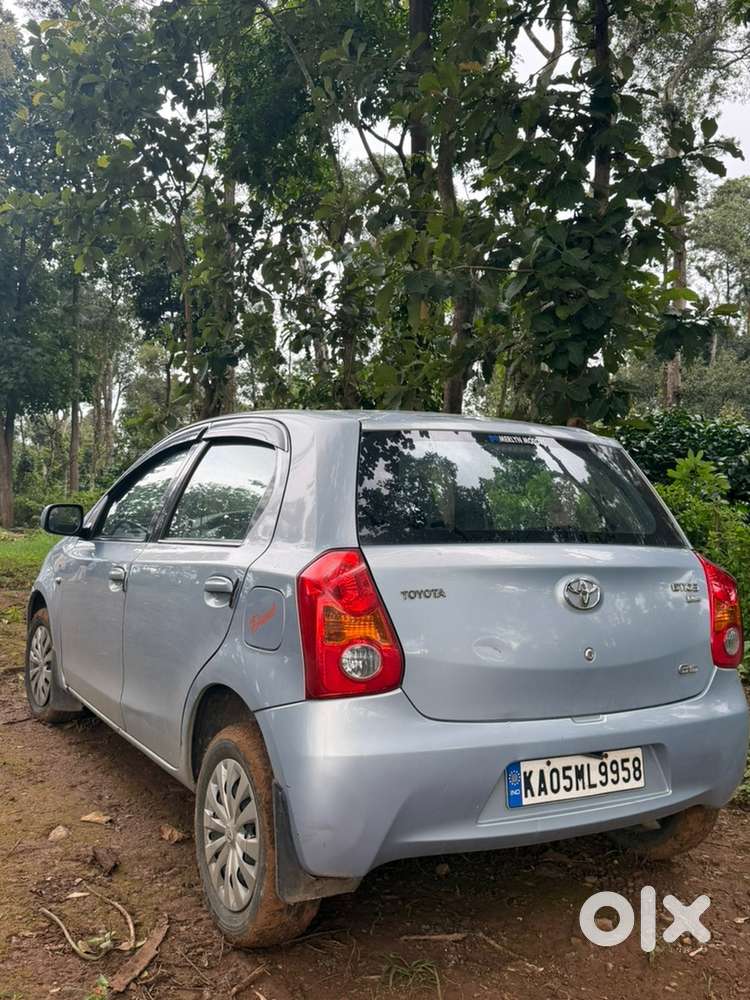 Toyota Etios Liva 2012