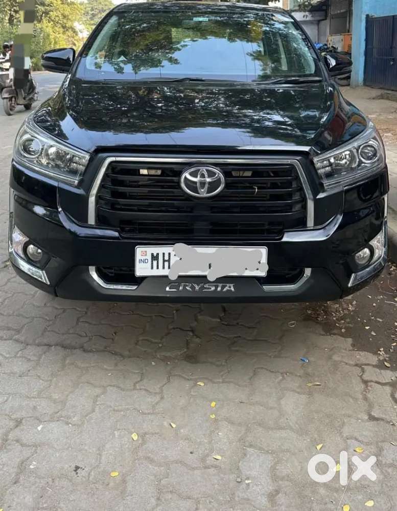 Toyota Innova Crysta 2023 Diesel 30000 Km Driven