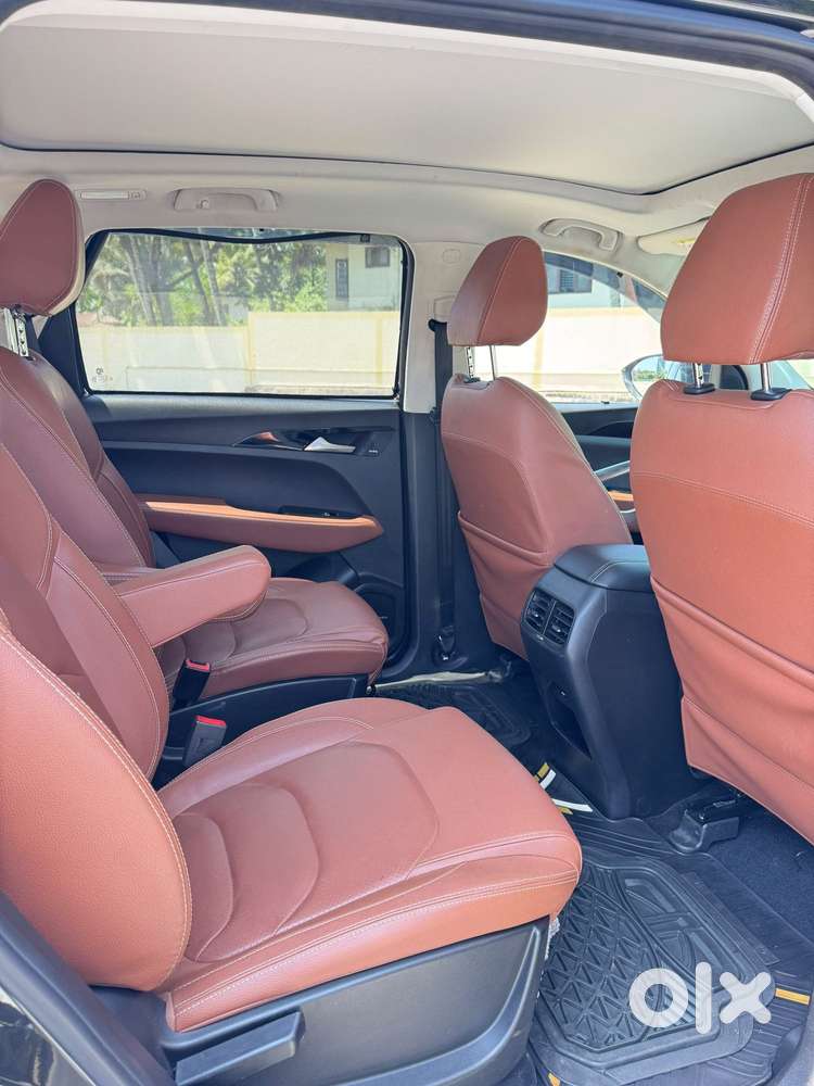 Mg Hector Plus Sharp Pro 2.0 Turbo Diesel 7 Str Dual Tone, 2020, Die..