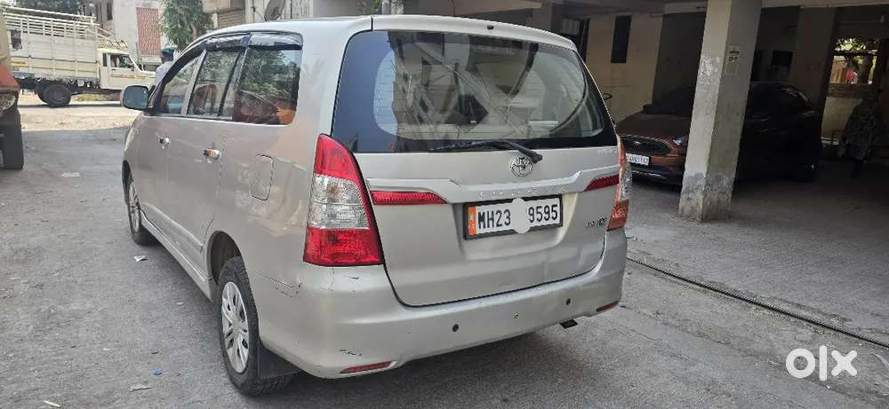Toyota Innova 2014