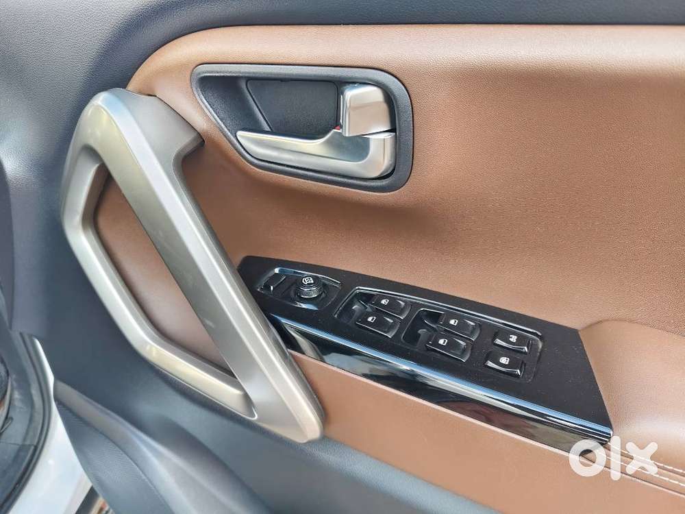 Mahindra Scorpio N Z8 S At Petrol  Sept 2024