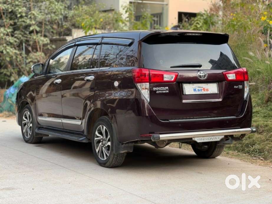 Toyota Innova Crysta [2020-ongoing] 2.4 Gx 7 Str, 2022, Diesel