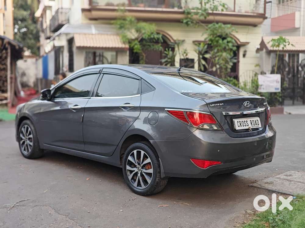 Hyundai Verna 1.6 Sx (o) Vtvt, 2015, Petrol