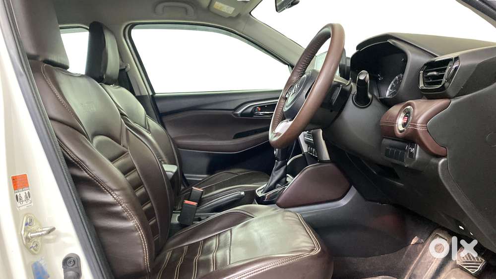 Maruti Suzuki Grand Vitara 1.5 Zeta Smart Hybrid At, 2023, Petrol