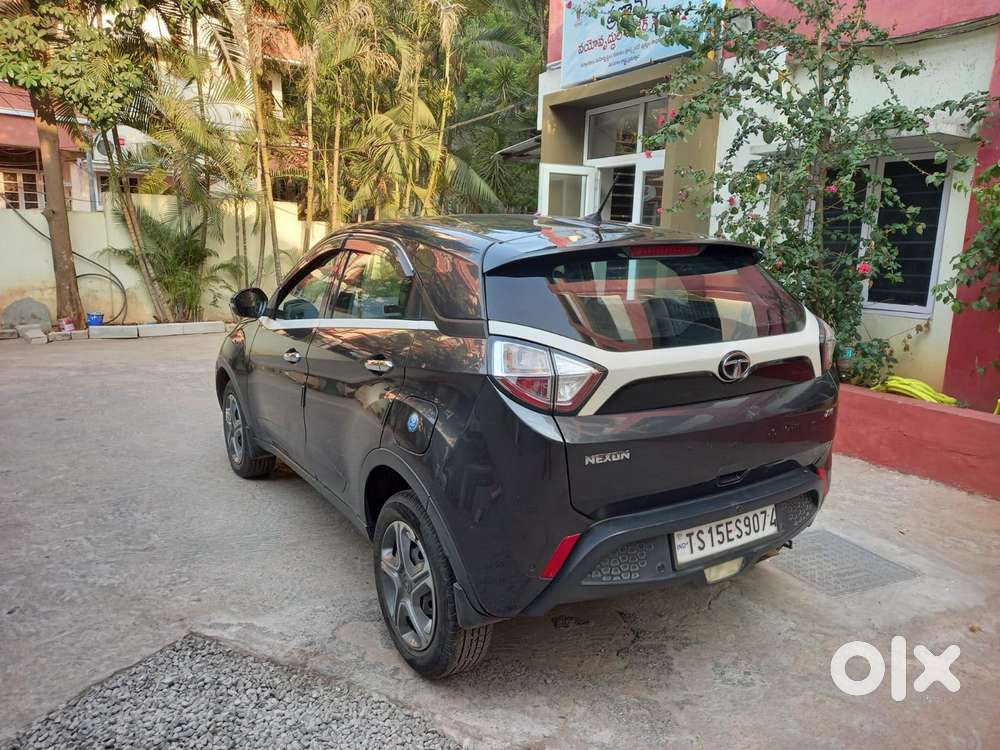 Tata Nexon 1.5 Revotorq Xm (s), 2018, Diesel
