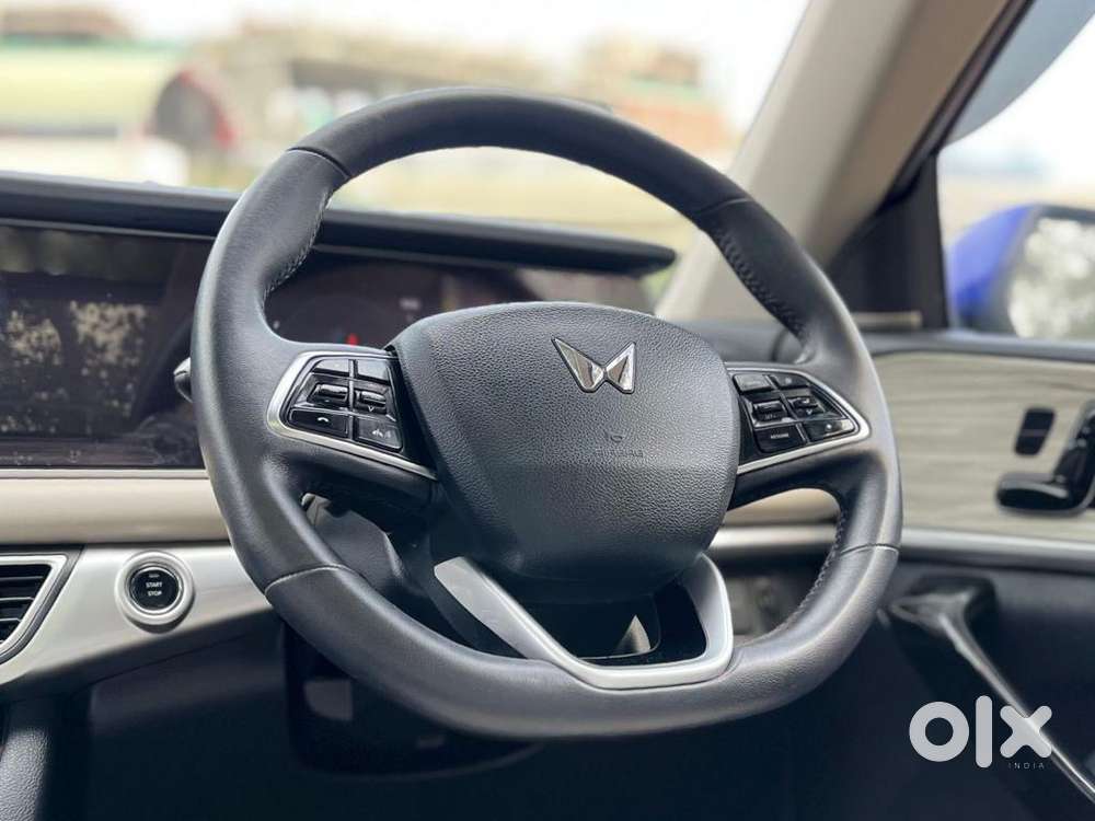 Mahindra Xuv700 2022 Year