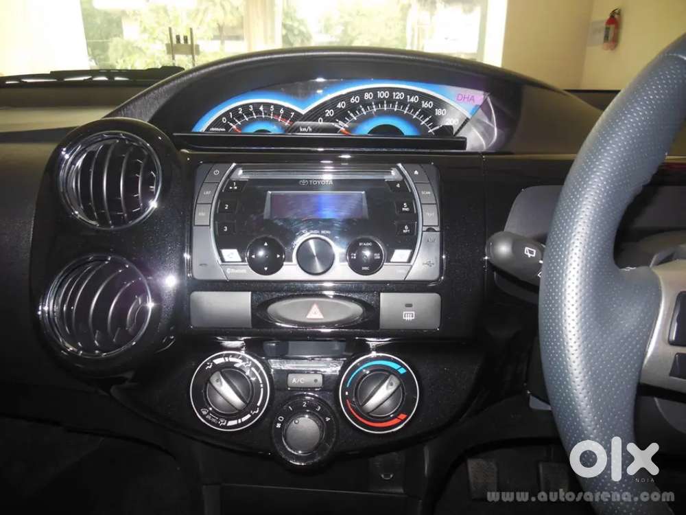 Toyota Etios Cross 2016