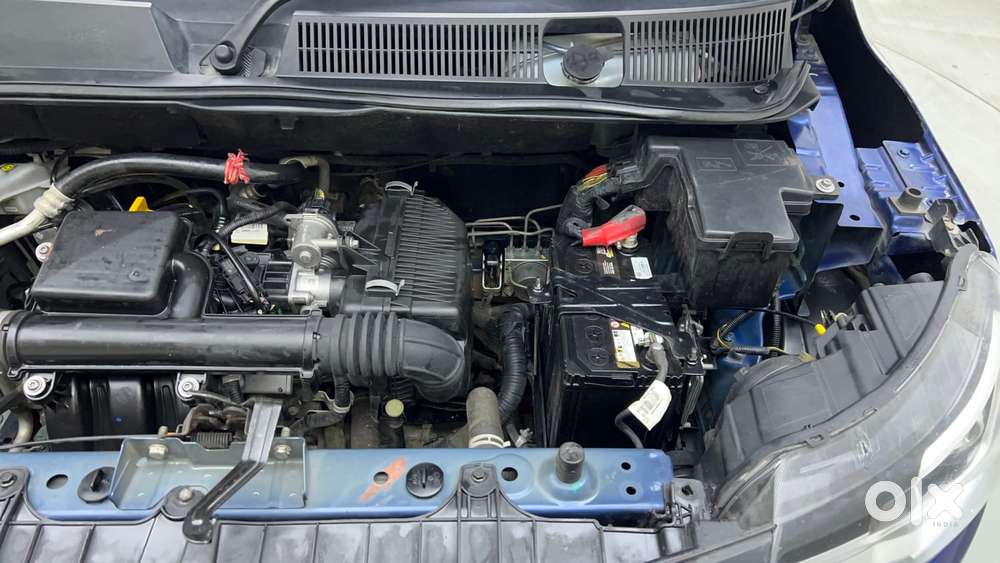 Renault Triber 1.0 Rxz Dual Tone, 2022, Petrol