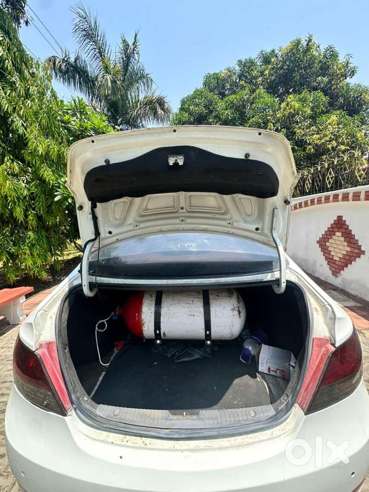 Hyundai Fluidic Verna 2013 Cng & Hybrids Good Condition