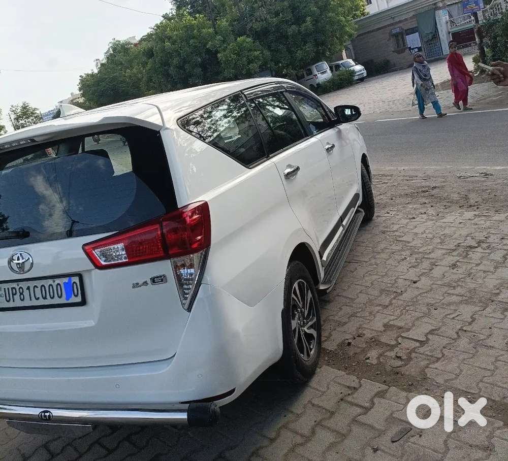 Toyota Innova Crysta 2.4 Mt 2021
