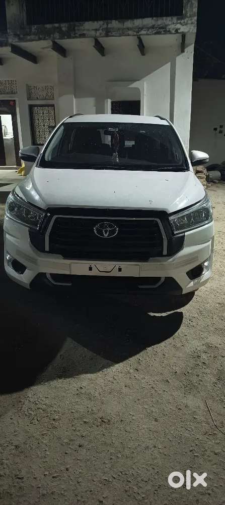 Toyota Innova Crysta 2024 Diesel 32000 Km Driven Orignal Metter