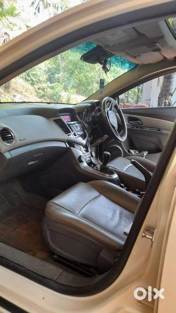 Chevrolet Cruze 2010 Diesel 75000 Km Driven