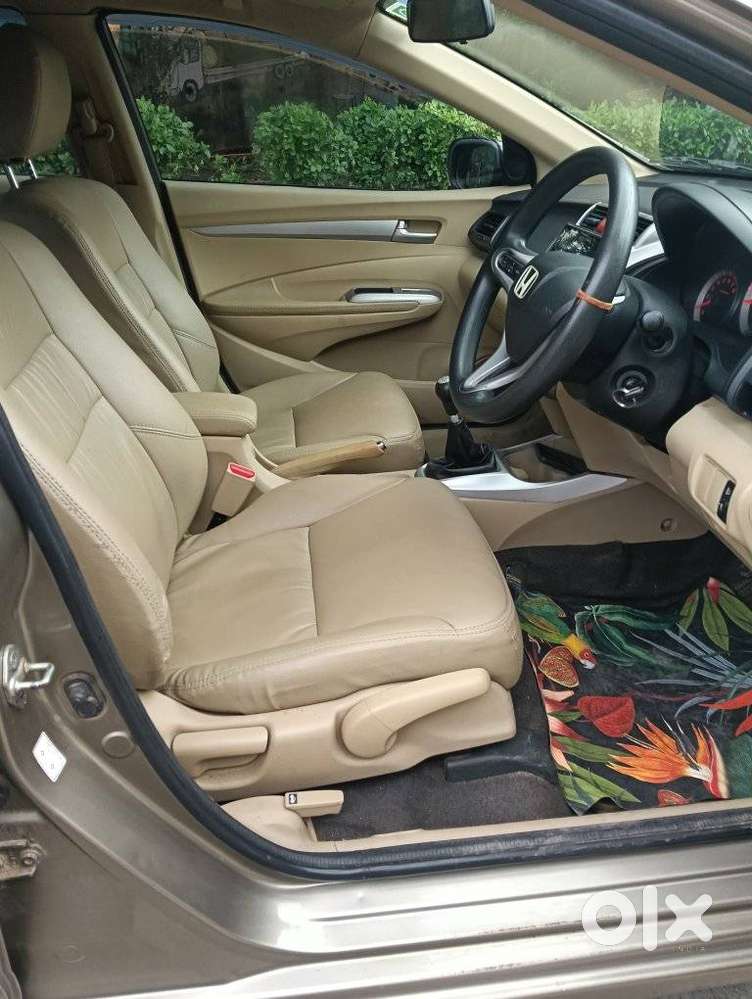 Honda City V Mt, 2011, Petrol