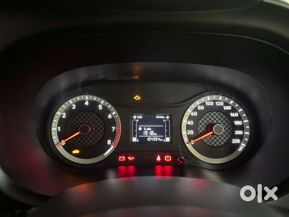 Hyundai Aura 2022 Cng & Hybrids Well Maintained