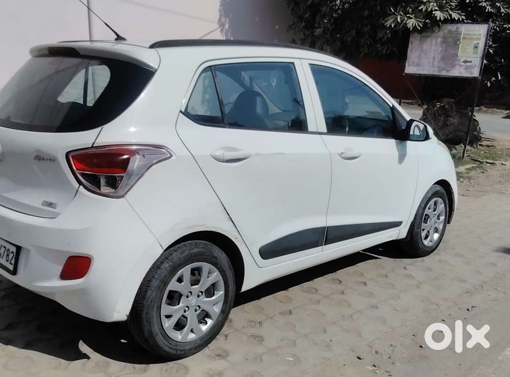Hyundai Grand I10 2016-2017 Sportz Celebration Edition, 2016, Petrol
