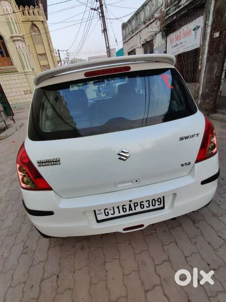 Maruti Suzuki Swift Vxi 2011