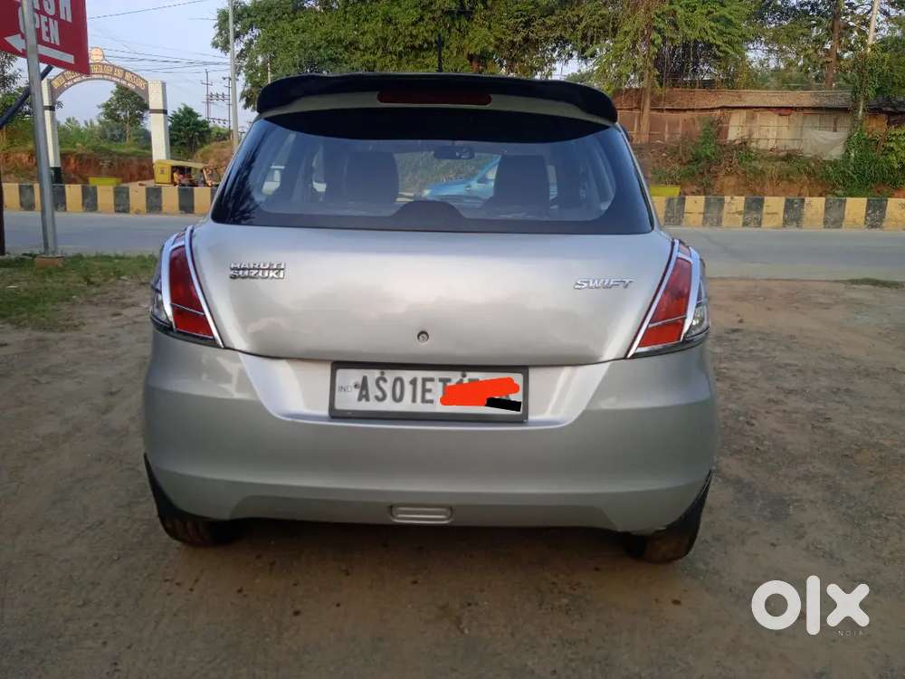 Maruti Suzuki Swift Petrol 2011 Nov