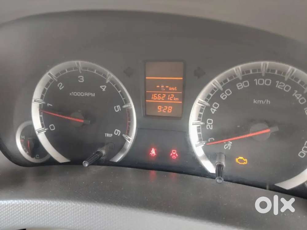 Maruti Suzuki Ertiga 2012 Diesel Car. L.