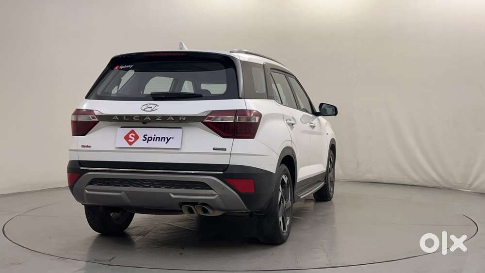 Hyundai Alcazar 1.5 Tdct Signature (o) 7s Petrol, 2023, Petrol