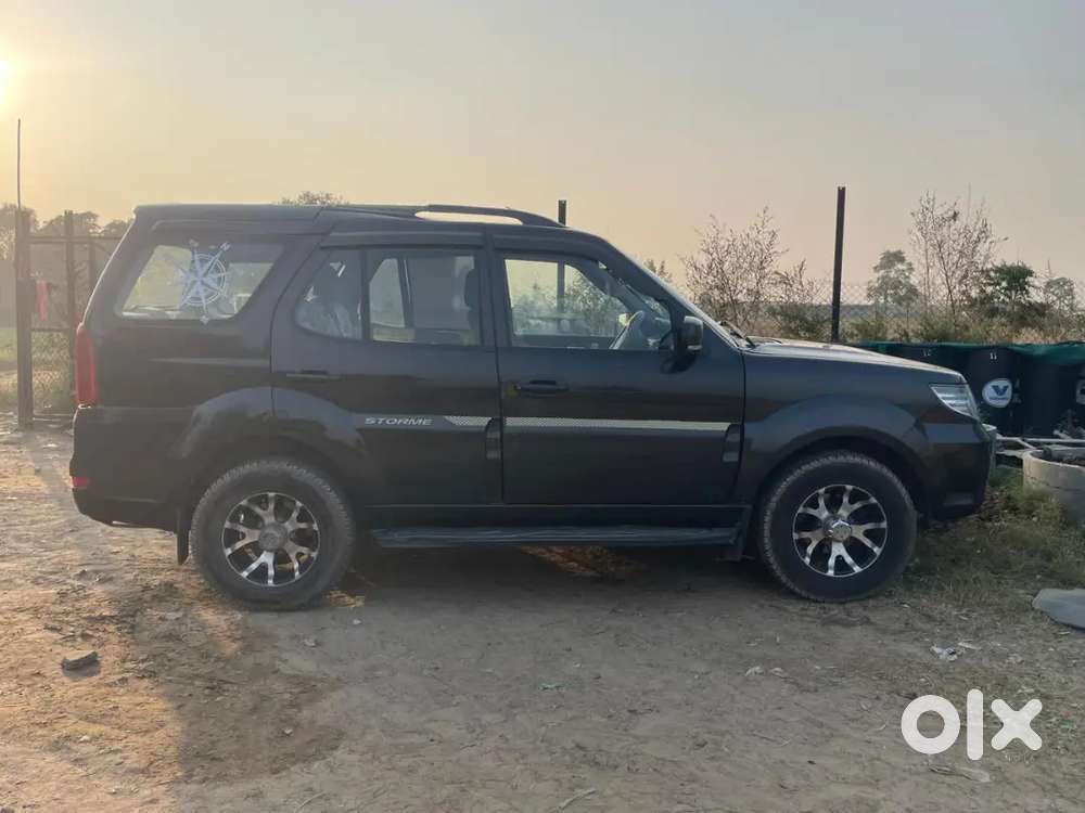 Tata Safari Storm In Excellent Condition