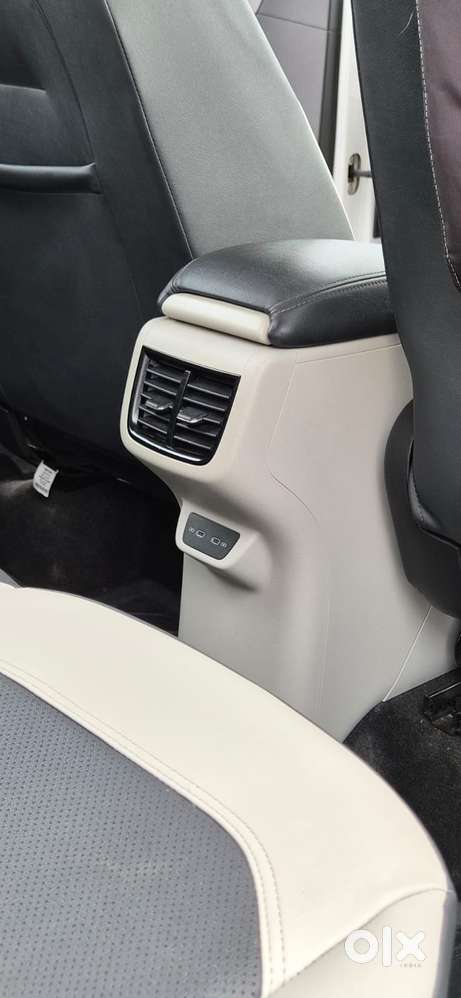 Volkswagen Taigun 1.0 Tsi Topline, 2023, Petrol