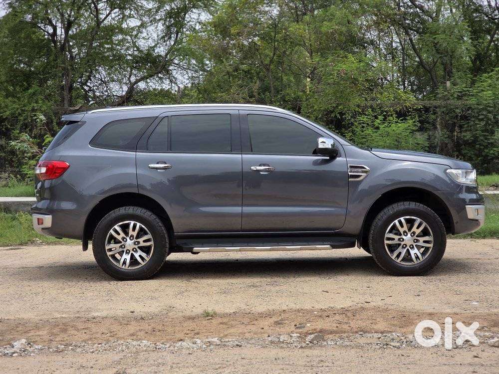 Ford Endeavour 3.2 Titanium Plus 4x4 At, 2016, Diesel