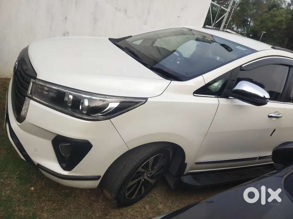 Toyota Innova Crysta 2022 One Owner 96000 White Colour Good Condition