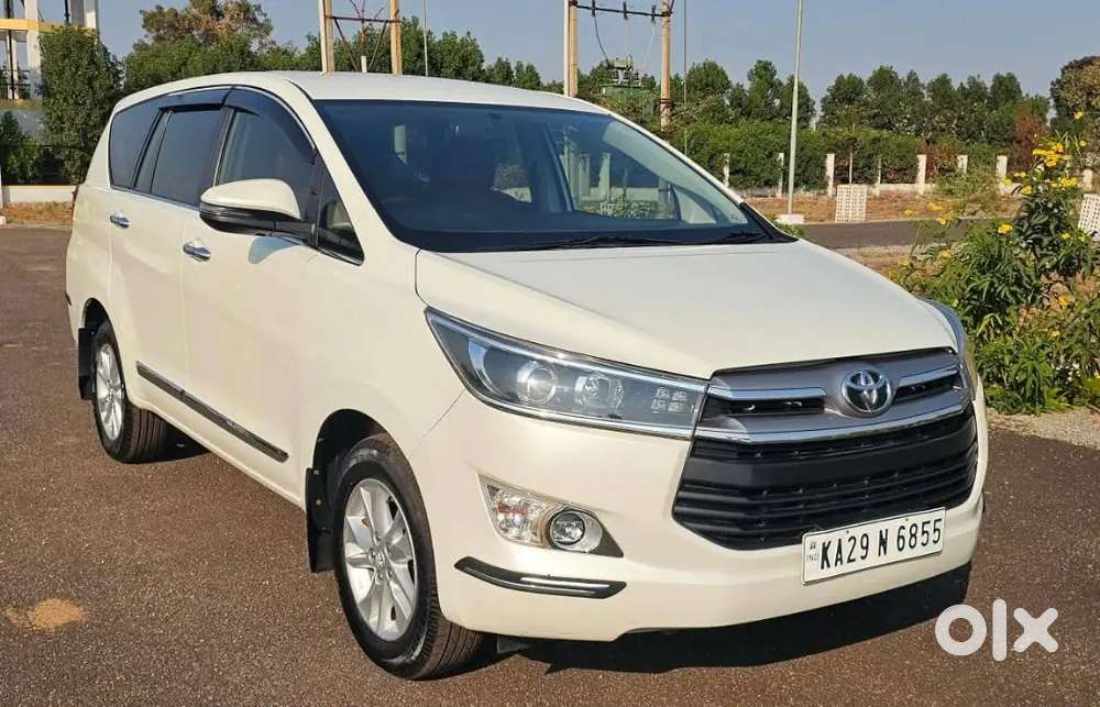 Innova Crysta 2.4 V Mt 7 Str 2020
