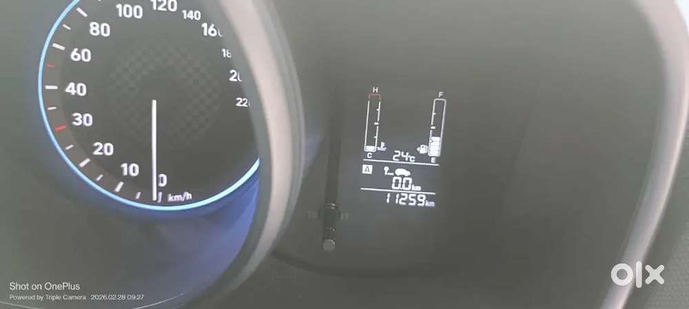 Hyundai Venue 2022 Petrol 11000 Km Driven