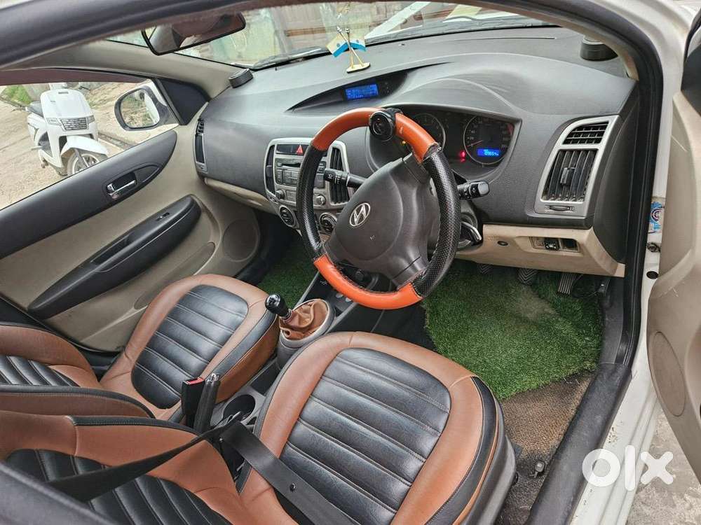 Hyundai I20 2013 Cng & Hybrids Well Maintained