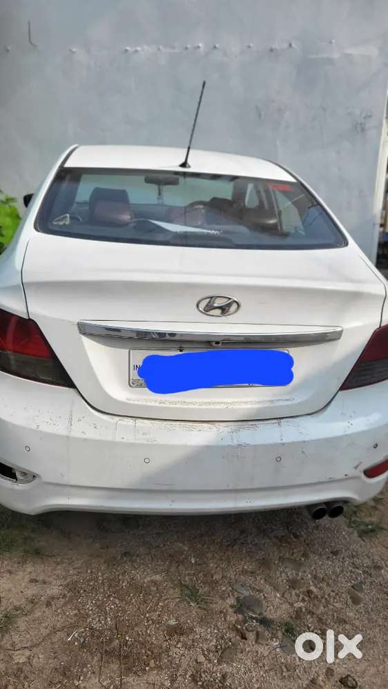 Hyundai Verna Fluidic 2012 Diesel Manual 220000 Km