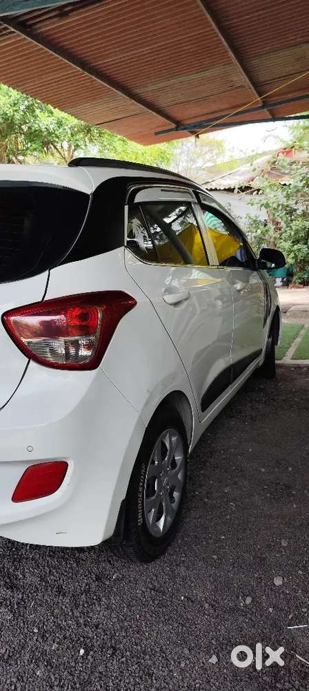 Hyundai Grand I10 2016 Diesel 95000 Km Driven