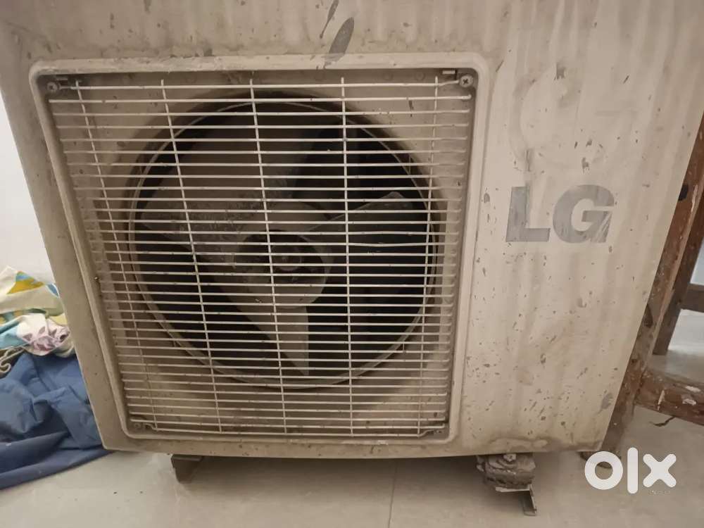 Split AC LG 0.75 ton