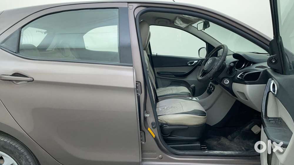Tata Tiago Xza, 2018, Petrol