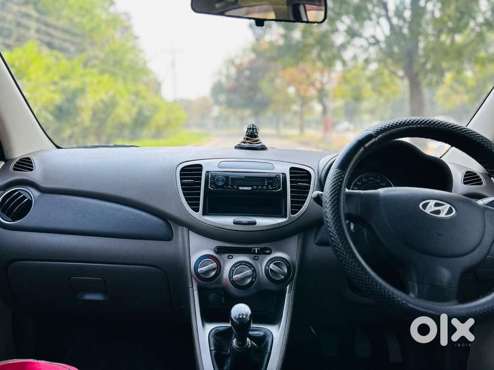 Hyundai I10 Sportz, 2013, Petrol