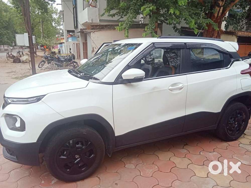 Tata Punch 2025 Petrol Well Maintained