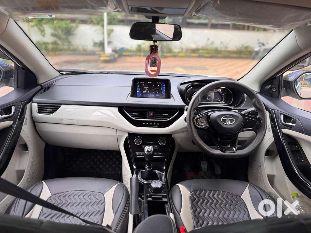 Tata Nexon 1.2 Revotron Xz Plus, 2022, Petrol