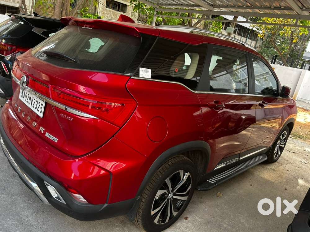 Mg Hector Plus 2024 Petrol 4290 Km Driven