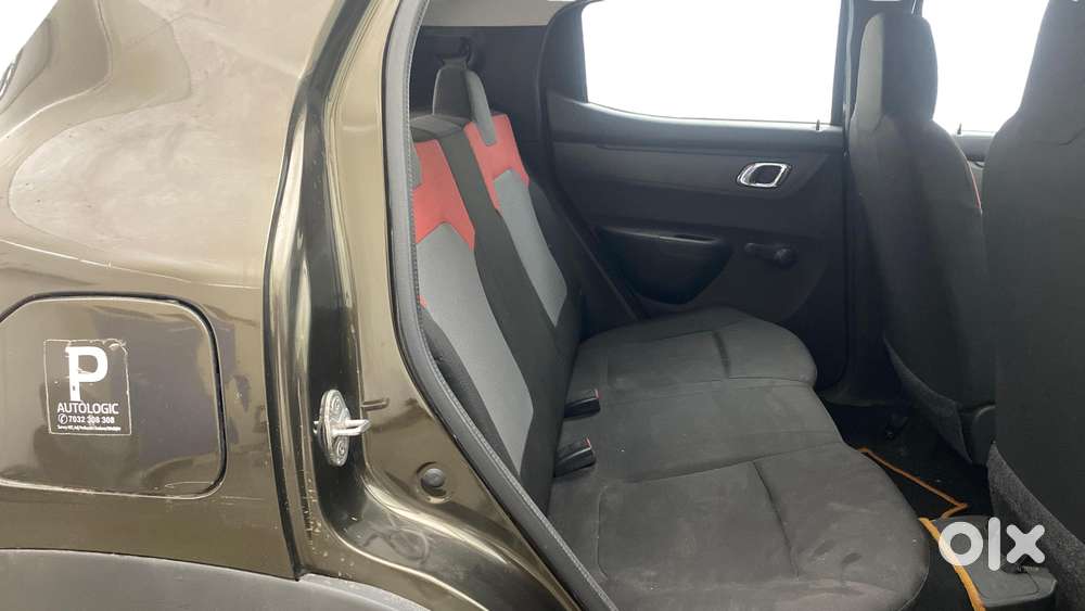 Renault Kwid 1.0 Rxt Amt, 2019, Petrol